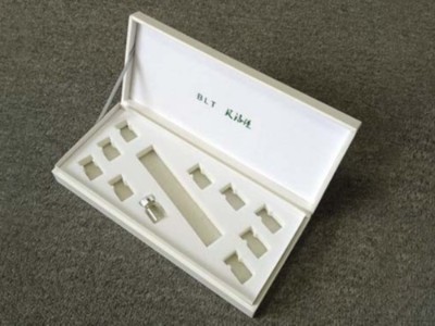 濟(jì)南彩盒生產(chǎn)廠家，定制化妝品包裝盒內(nèi)托有這些方案
