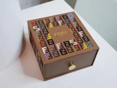 中秋送什么禮？精品盒廠家挑選幾款月餅禮盒，送禮倍有面子！